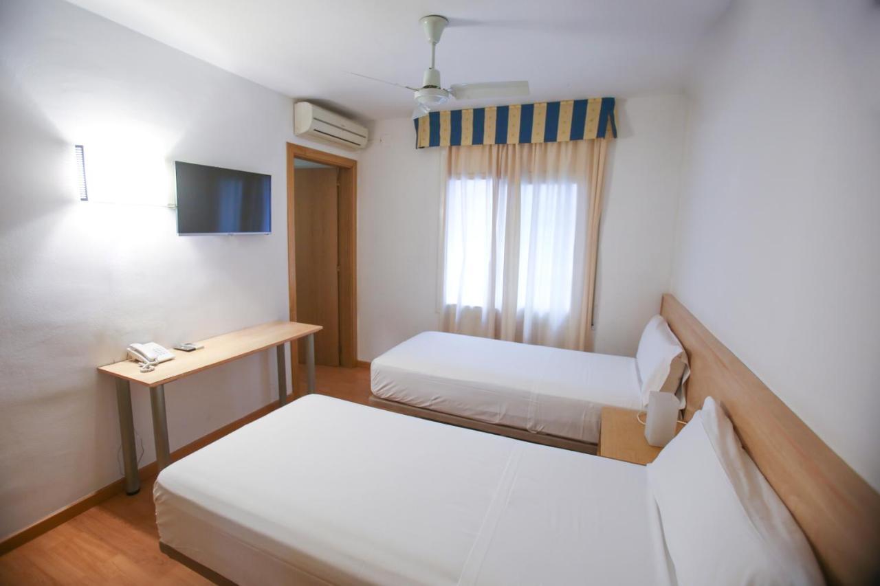 Gatell Hotel Vilanova i la Geltrú Kültér fotó